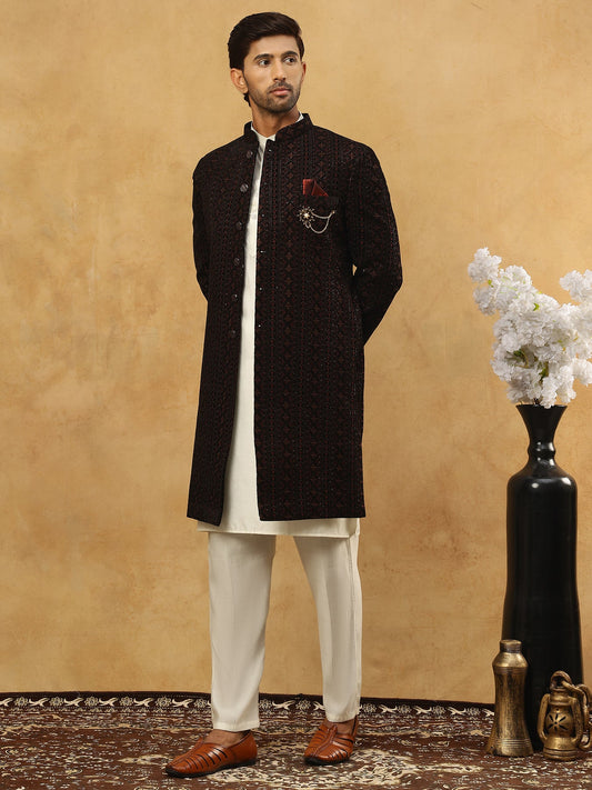 Men’s Maroon Velvet Embroidered Indo-Western Set ( 50JIND 592W 103Maroon )
