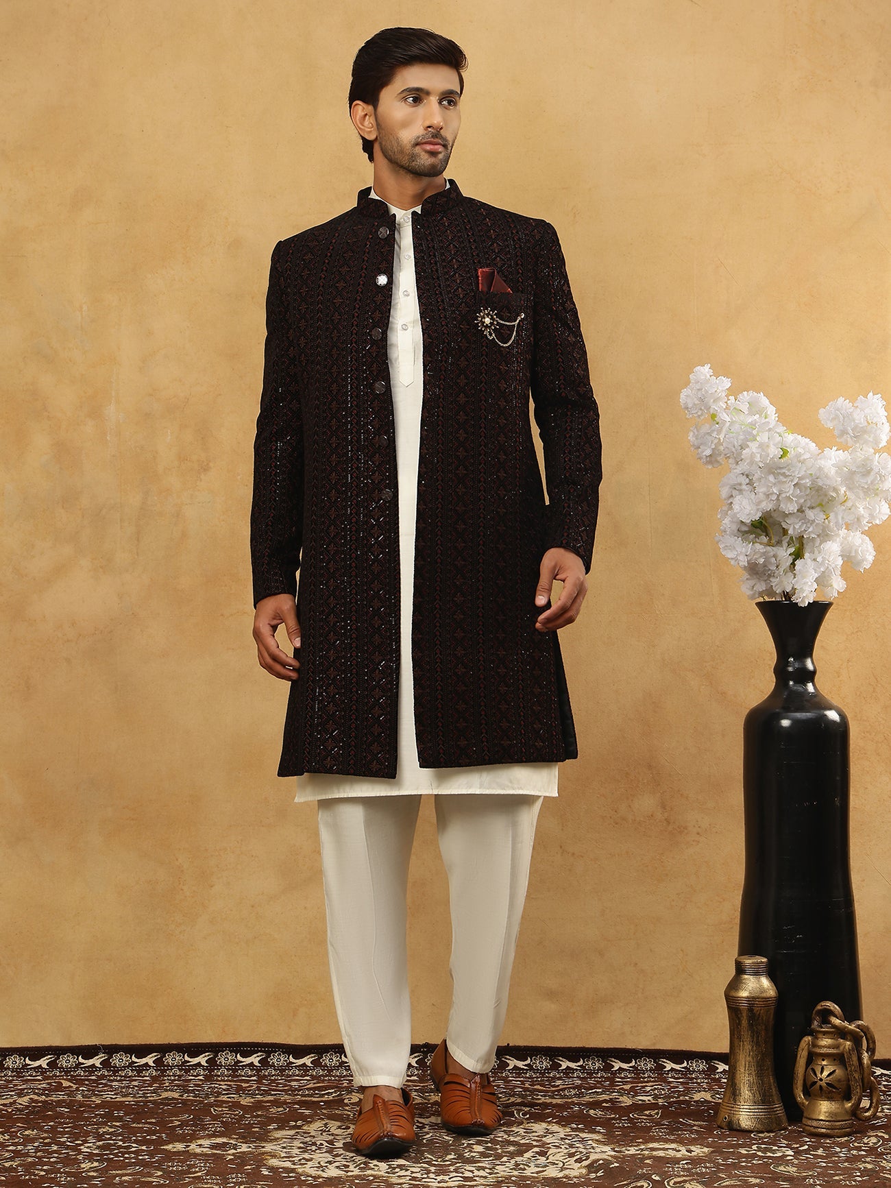 Men’s Maroon Velvet Embroidered Indo-Western Set ( 50JIND 592W 103Maroon )