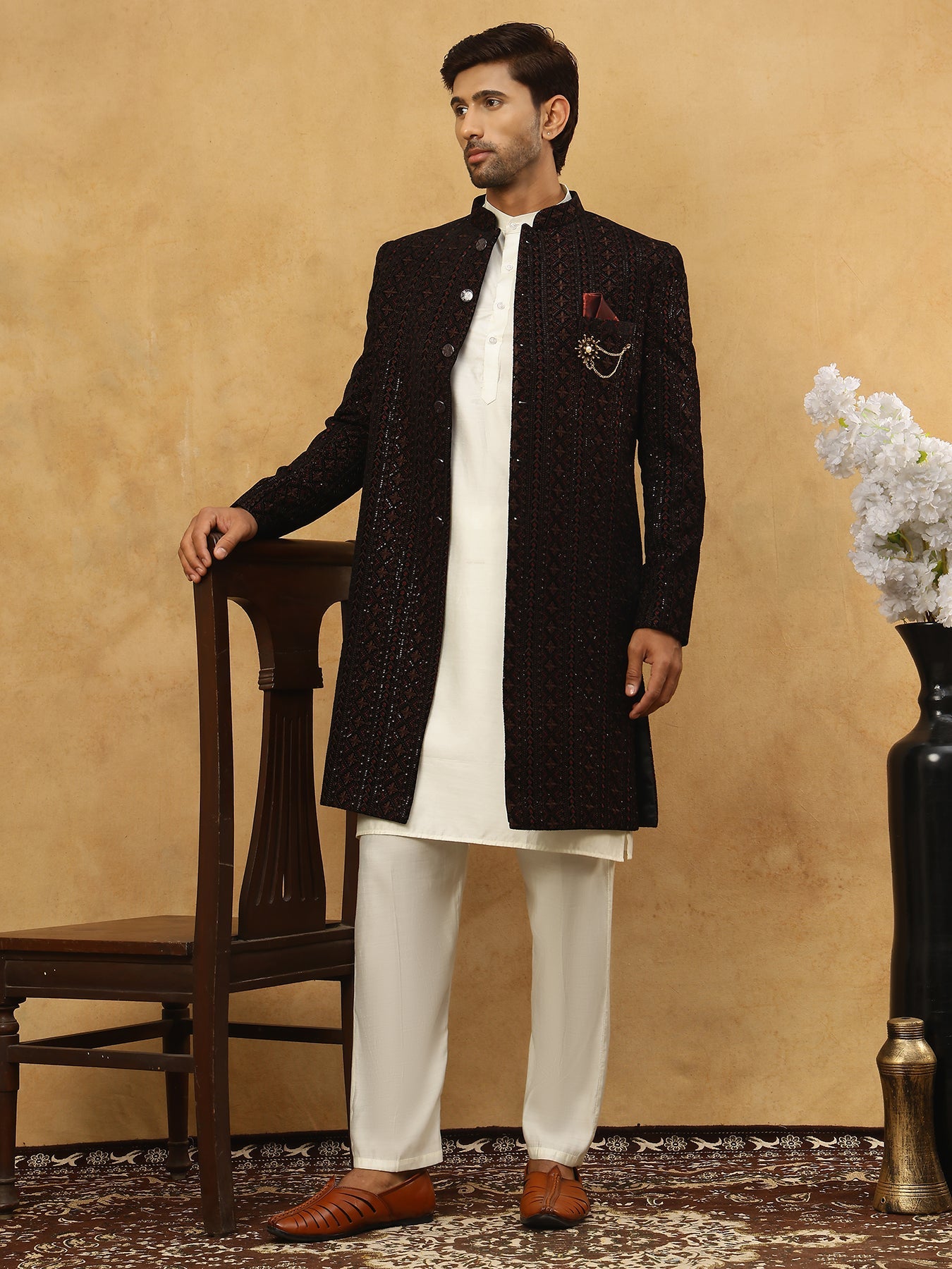Men’s Maroon Velvet Embroidered Indo-Western Set ( 50JIND 592W 103Maroon )
