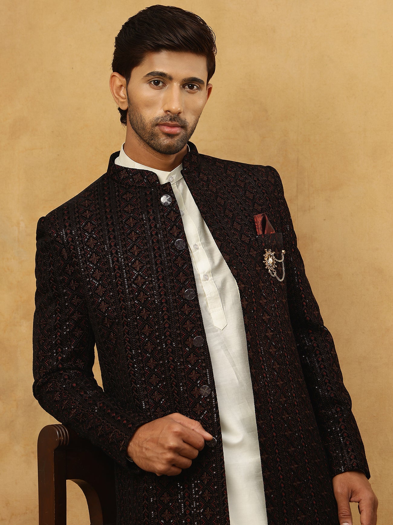 Men’s Maroon Velvet Embroidered Indo-Western Set ( 50JIND 592W 103Maroon )