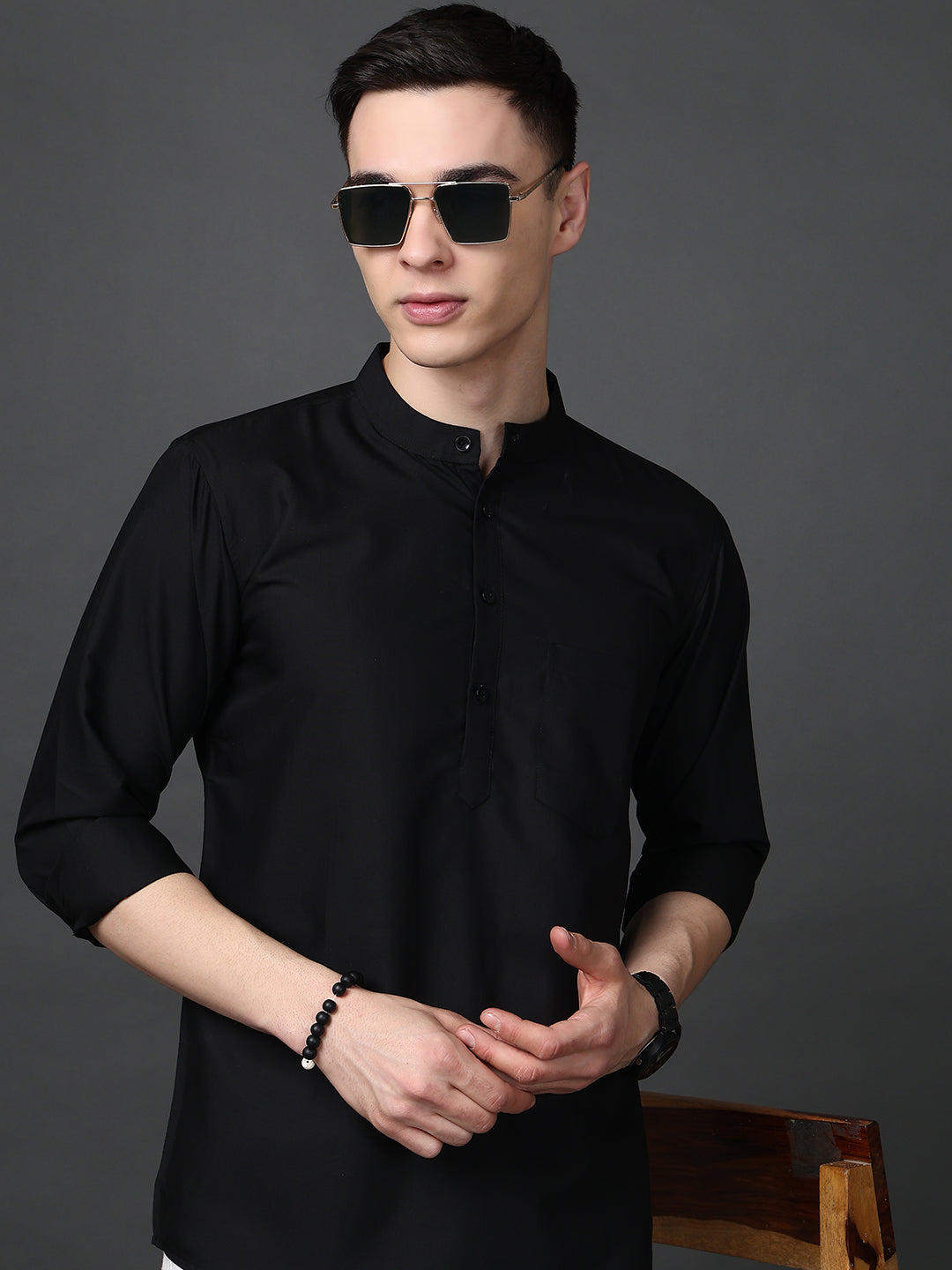 Black Casual Solid Short Kurta ( ANMSK 5397Black )