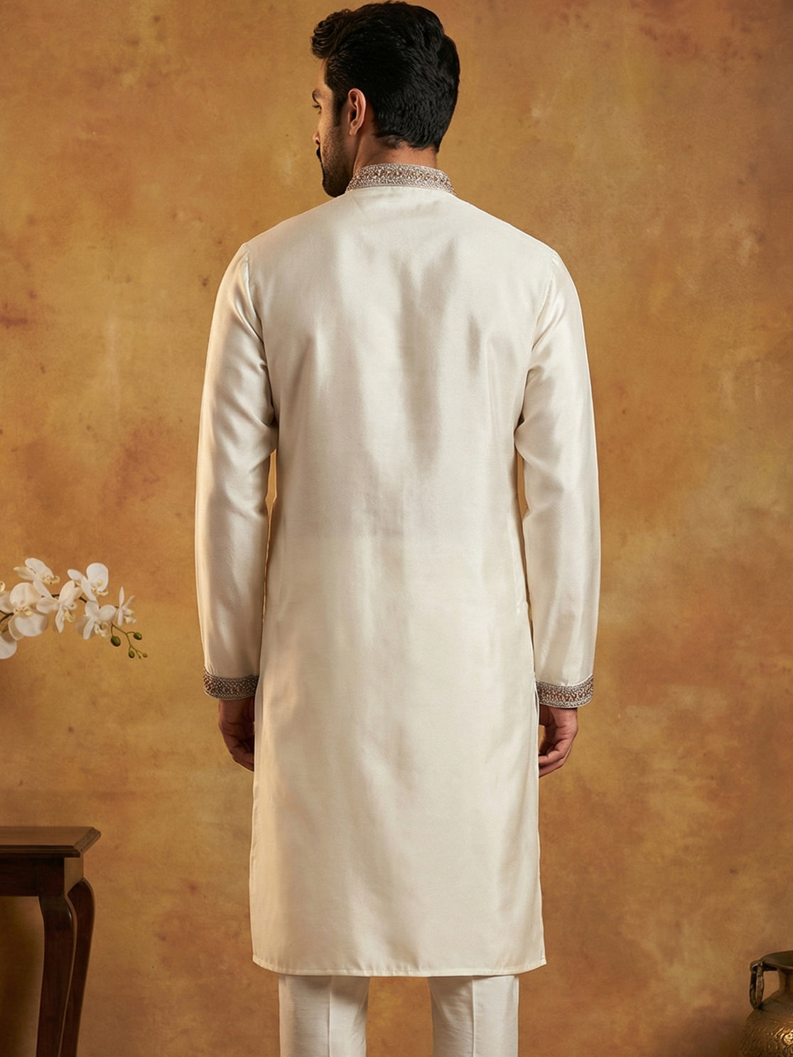 White Silk Blend Embroidered Kurta ( 65KO 5444White S ) [FF] [O-6]