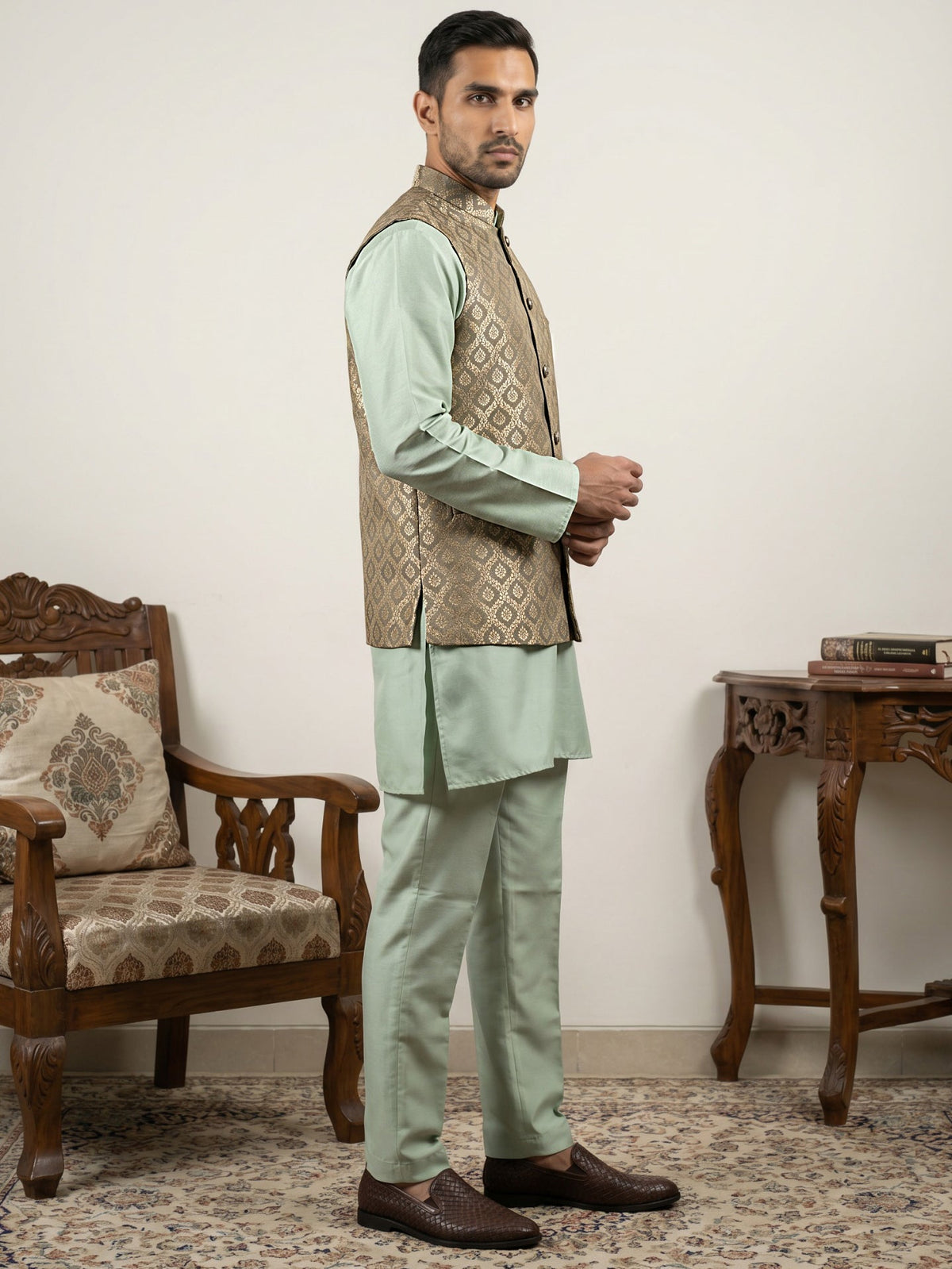 Men's Woven Design Silk Blend Nehru Jacket with Kurta Pyjama ( 65KPWC 5586Pi 4157Green )