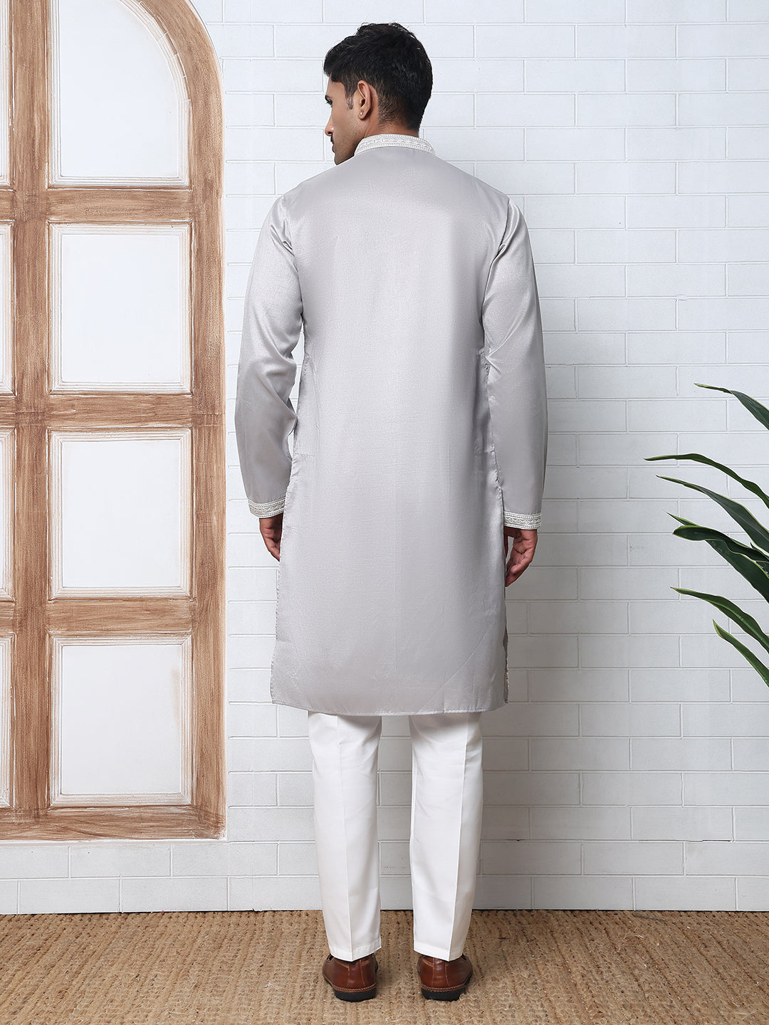 Men’s Silk Blend Ethnic Embroidered Kurta Pyjama (65KP P 5329 Silver ) [FF] [B-1-2]
