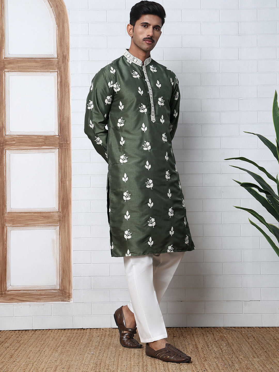 Men’s Embroidered Silk Blend Kurta Pyjama ( 65KP P 5347 P 5347Olive ) [FF] [B-1-2]