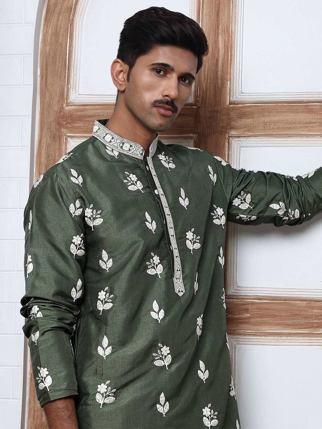 Men’s Embroidered Silk Blend Kurta Pyjama ( 65KP P 5347 P 5347Olive ) [FF] [B-1-2]