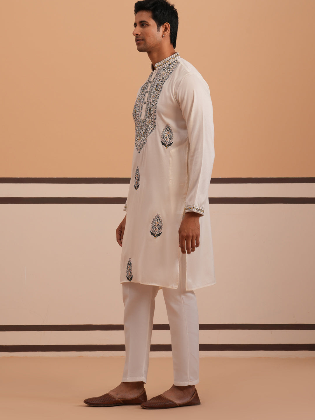 Traditional Embroidered Silk Blend Kurta Set (65KP P 5361 White ) [FF] [P-5]