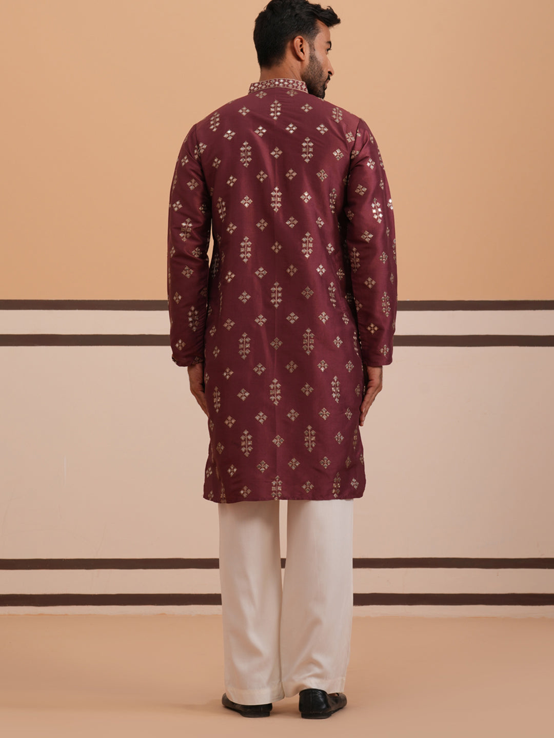 Silk Blend Embroidered Kurta Pyjama Set ( 65KP D-PJ11W 5355 D-PJ11W 5355Maroon )