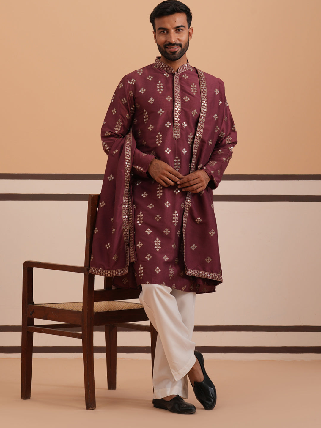Silk Blend Embroidered Kurta Pyjama Set ( 65KP D-PJ11W 5355 D-PJ11W 5355Maroon )