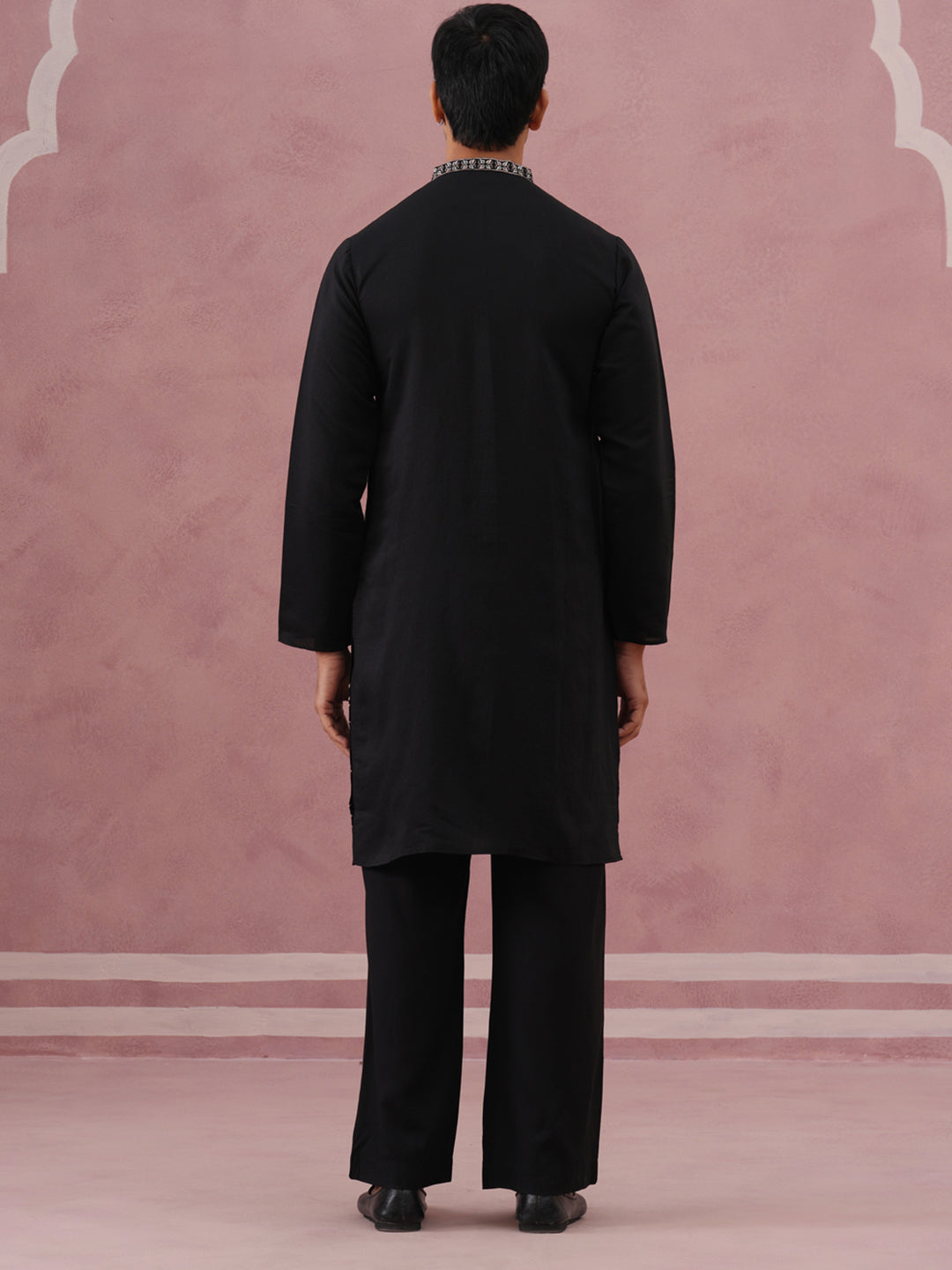 Men Ethnic Embroidered Kurta Set (65KP PJ11B 5342 Black )