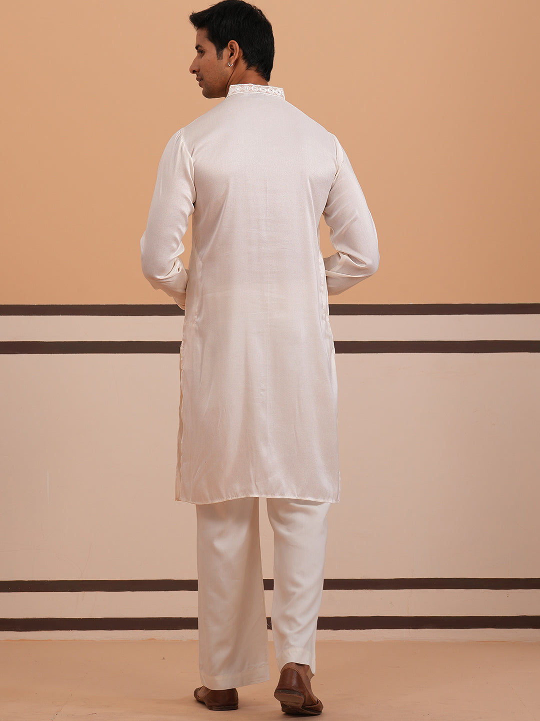 Men's Geometric Embroidered Kurta Set (65KP PJ11W 5358 White )