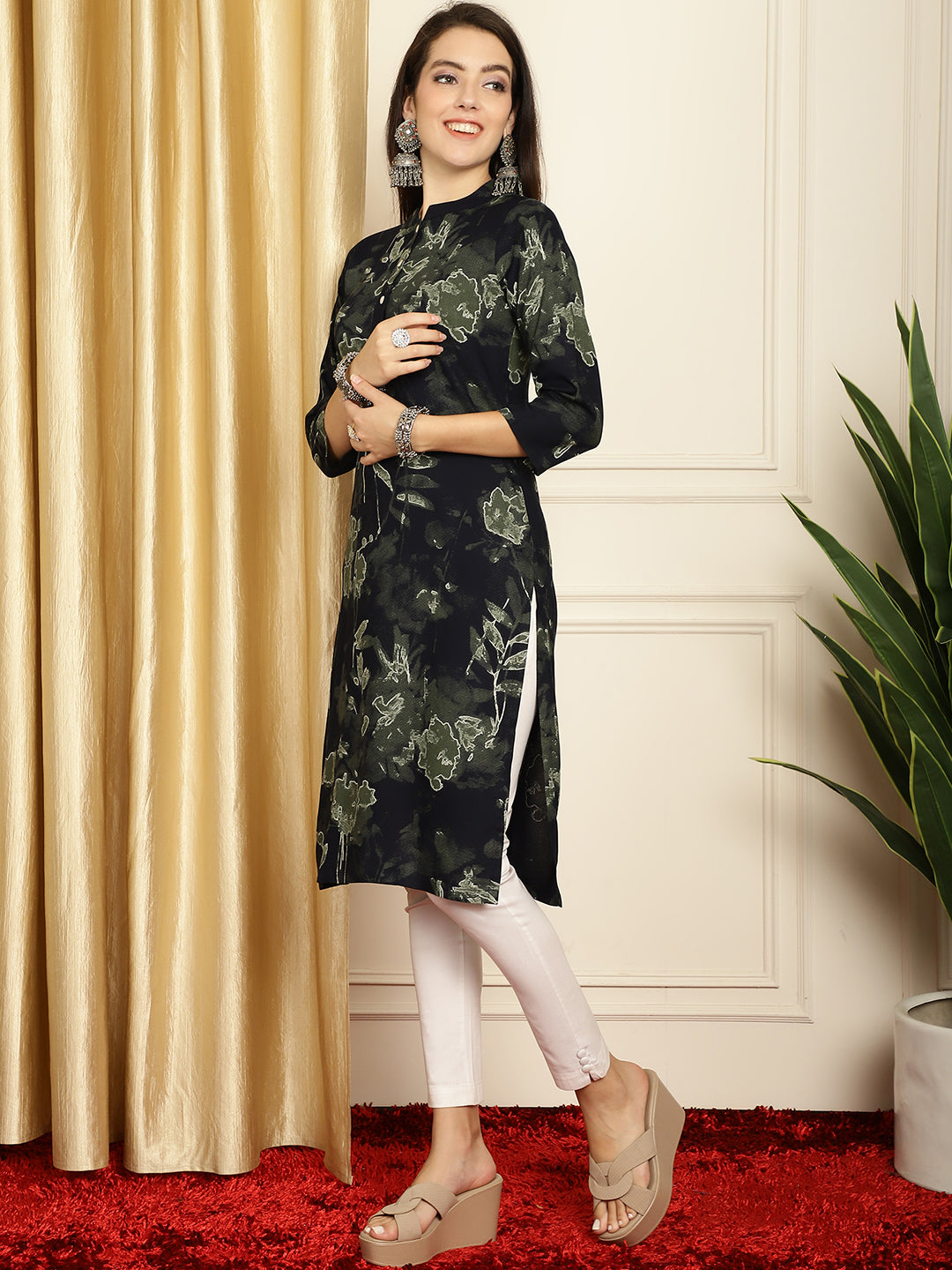 Floral Printed Straight Kurta ( ANKW 1539Navy )