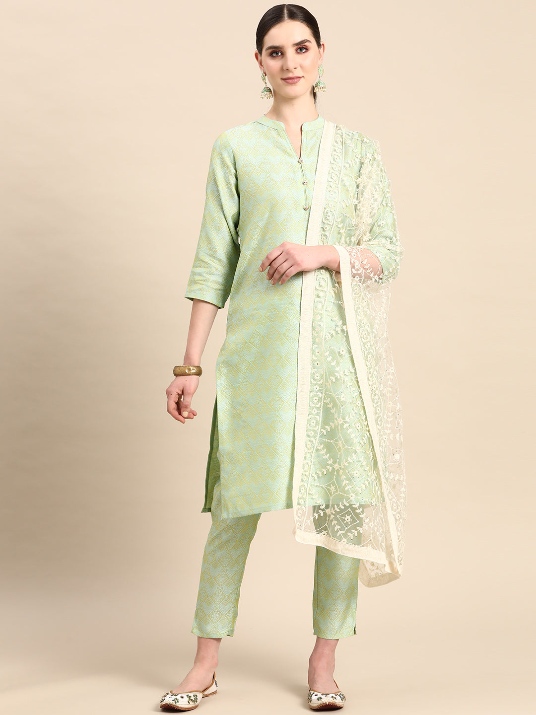 Women Green Jacquard Woven Design Straight Kurta Trousers & Chikankari Dupatta ( ANKW PS D28W 1443 Green )