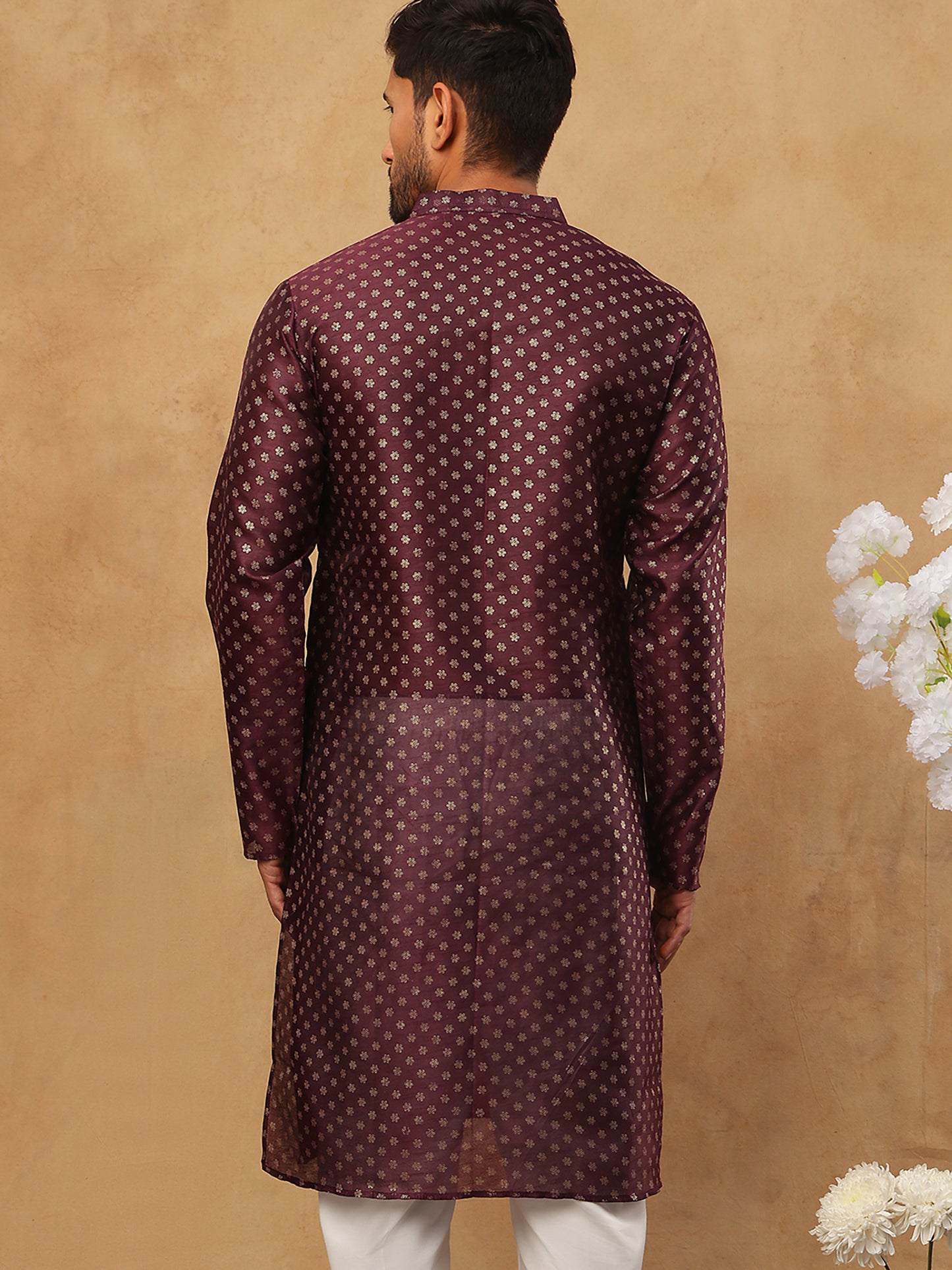 Men Silk Blend Printed Kurta ( ANMKO 309Maroon )