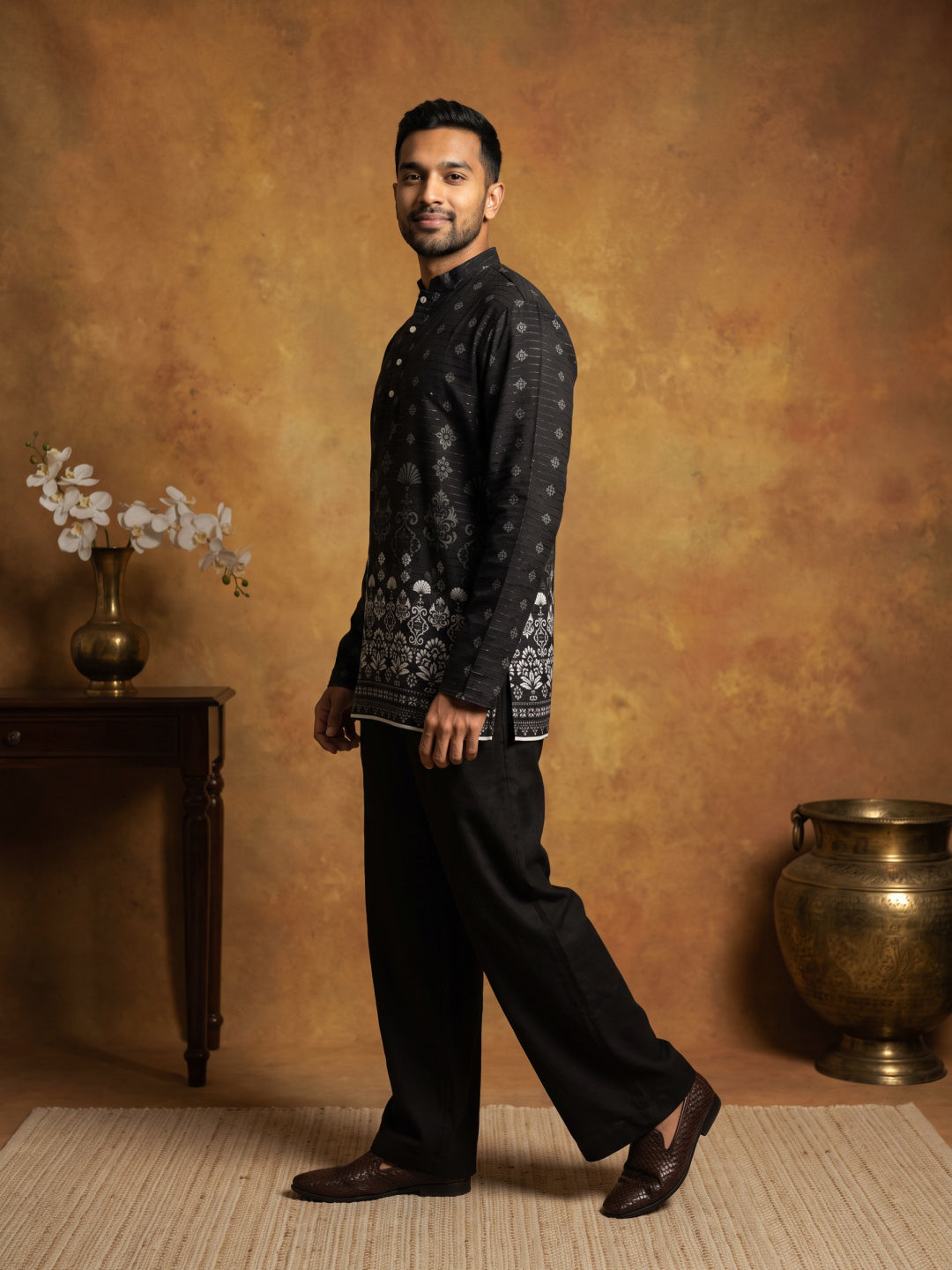 Printed Cotton Blend Thread Work Kurta ( ANMKO 338 Black )