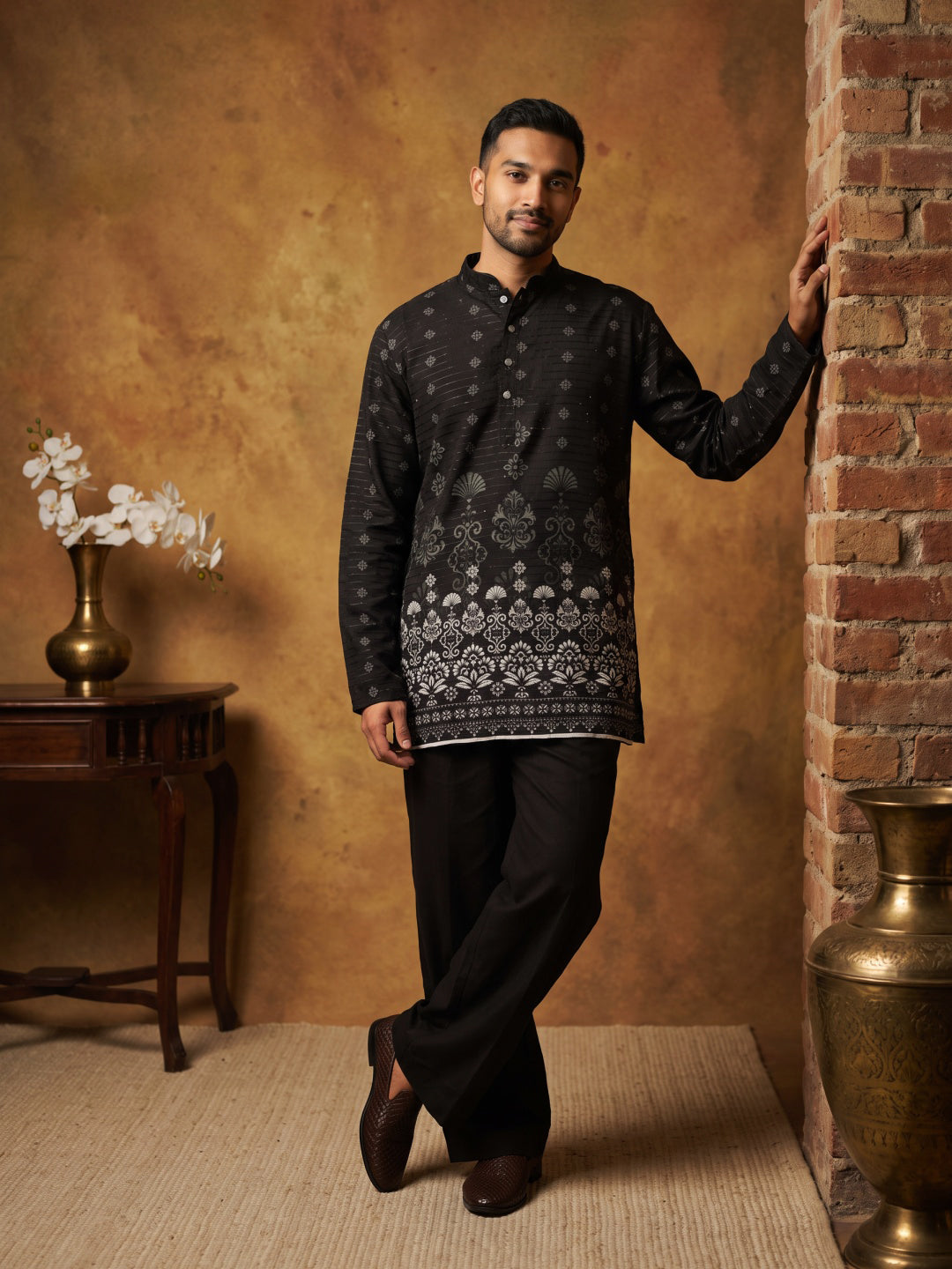 Printed Cotton Blend Thread Work Kurta ( ANMKO 338 Black )