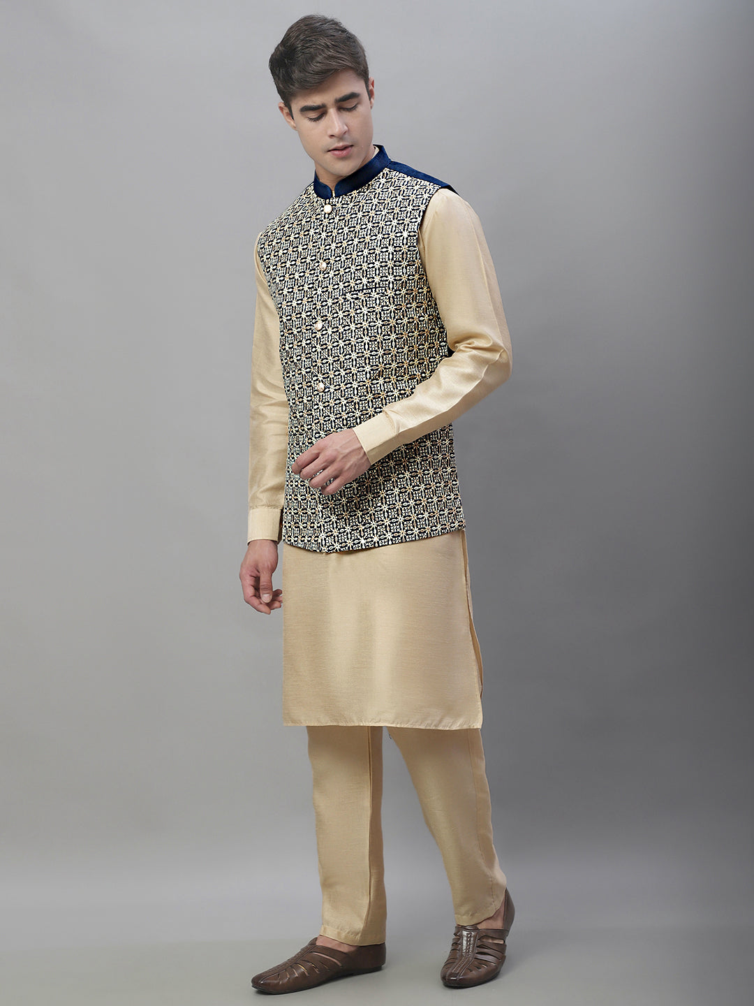 Solid Kurta Pyjama with Embroidered Nehru Jacket ( ANMKPWC 110G 7001Blue )