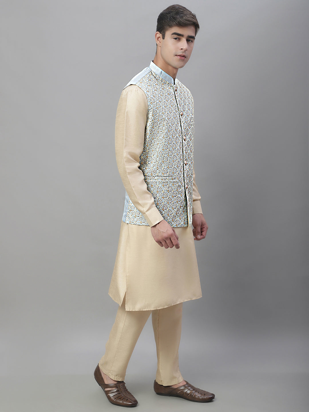 Solid Kurta Pyjama with Embroidered Nehru Jacket ( ANMKPWC 110G 7001Grey )