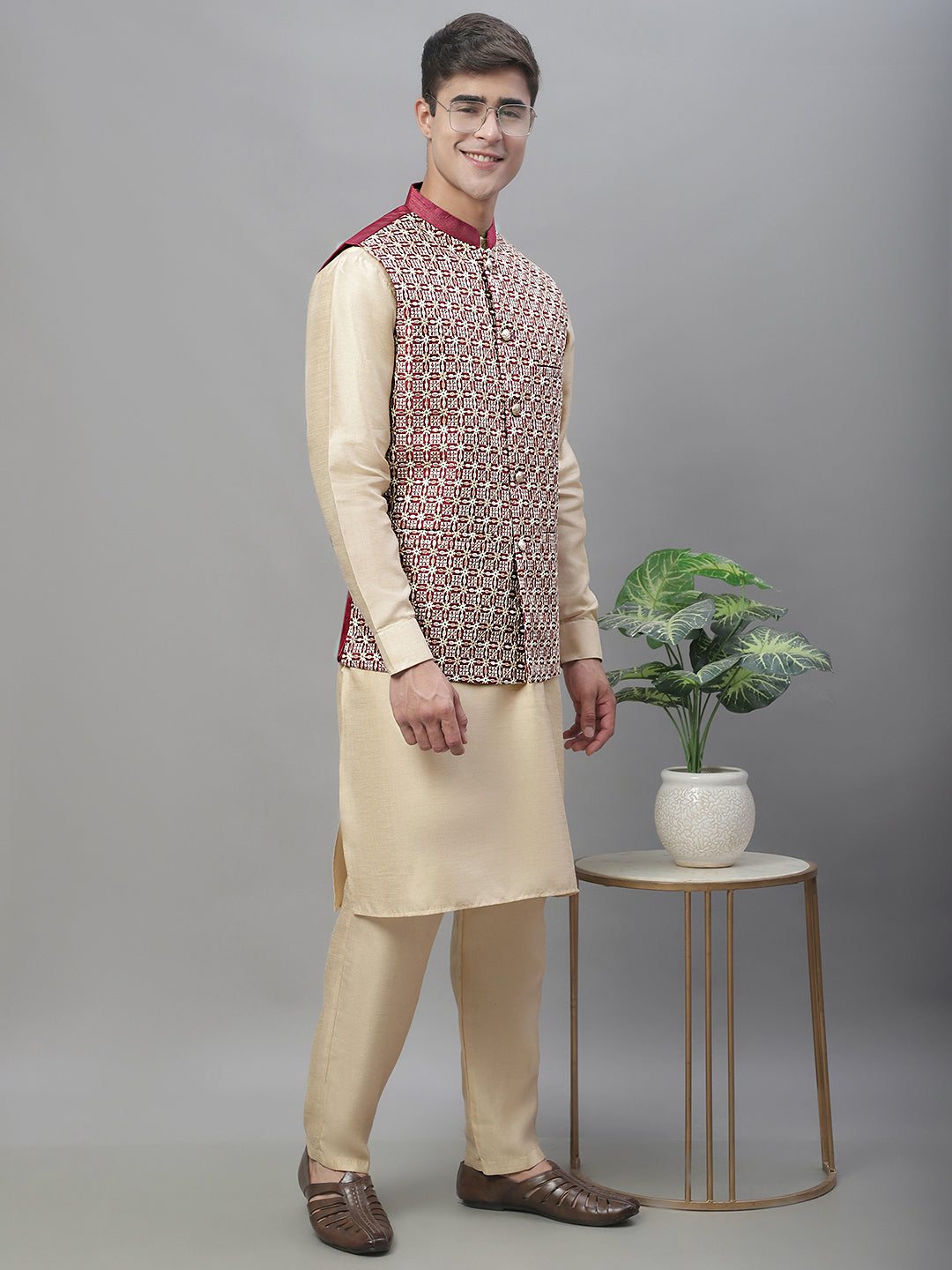 Solid Kurta Pyjama with Embroidered Nehru Jacket ( ANMKPWC 110G 7001Maroon )