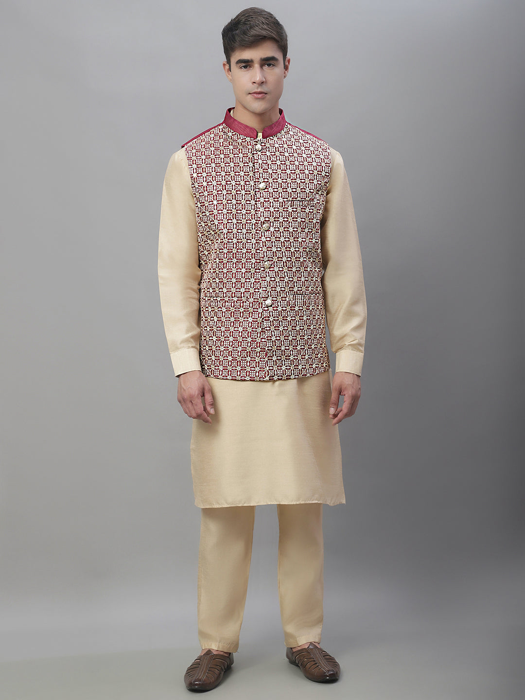 Solid Kurta Pyjama with Embroidered Nehru Jacket ( ANMKPWC 110G 7001Maroon )