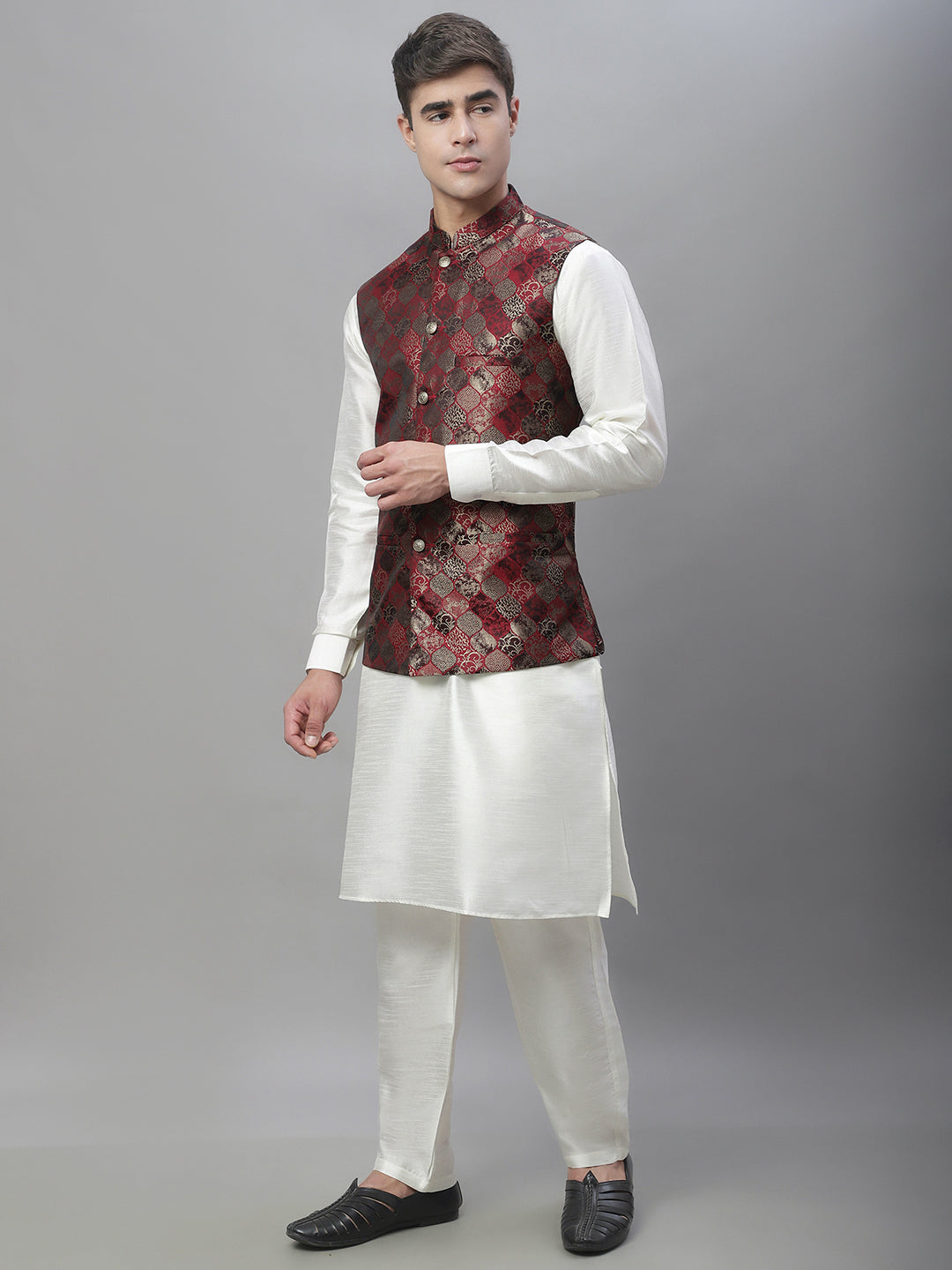 Solid Kurta Pyjama with Woven Design Nehru Jacket ( ANMKPWC 110W 7002Maroon )