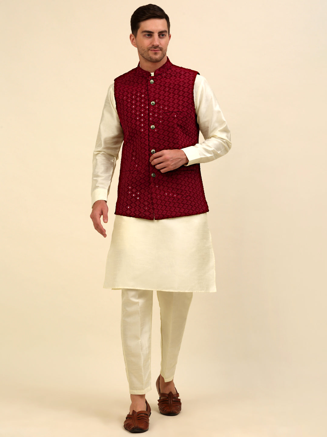 Embroidered and Sequin Nehru Jacket With Solid Kurta Pyjama ( ANMKPWC 110W 7004Maroon )