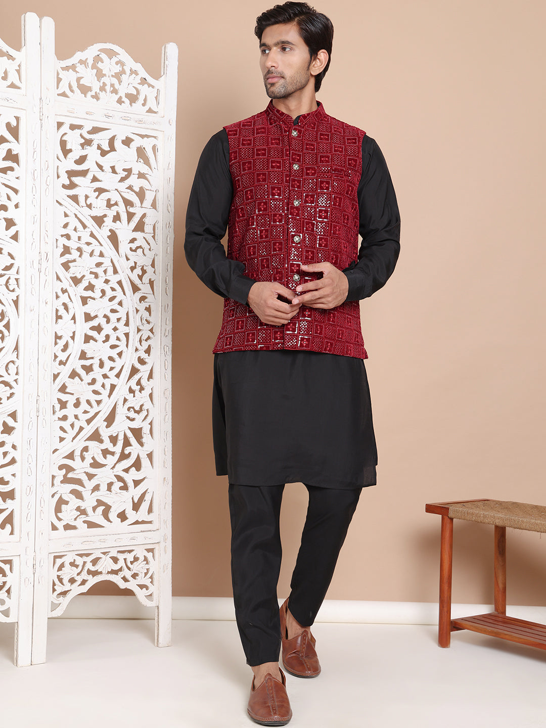 Men's Velvet Nehru Jacket With Solid Kurta Pyjama ( ANMKPWC 592B 7017Maroon )