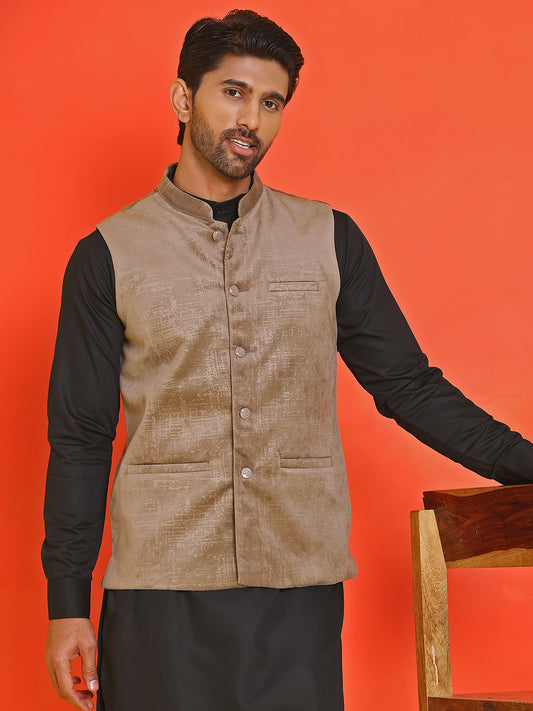Men's Velvet Nehru Jacket With Solid Kurta Pyjama ( ANMKKPWC 592B 7022Beige )