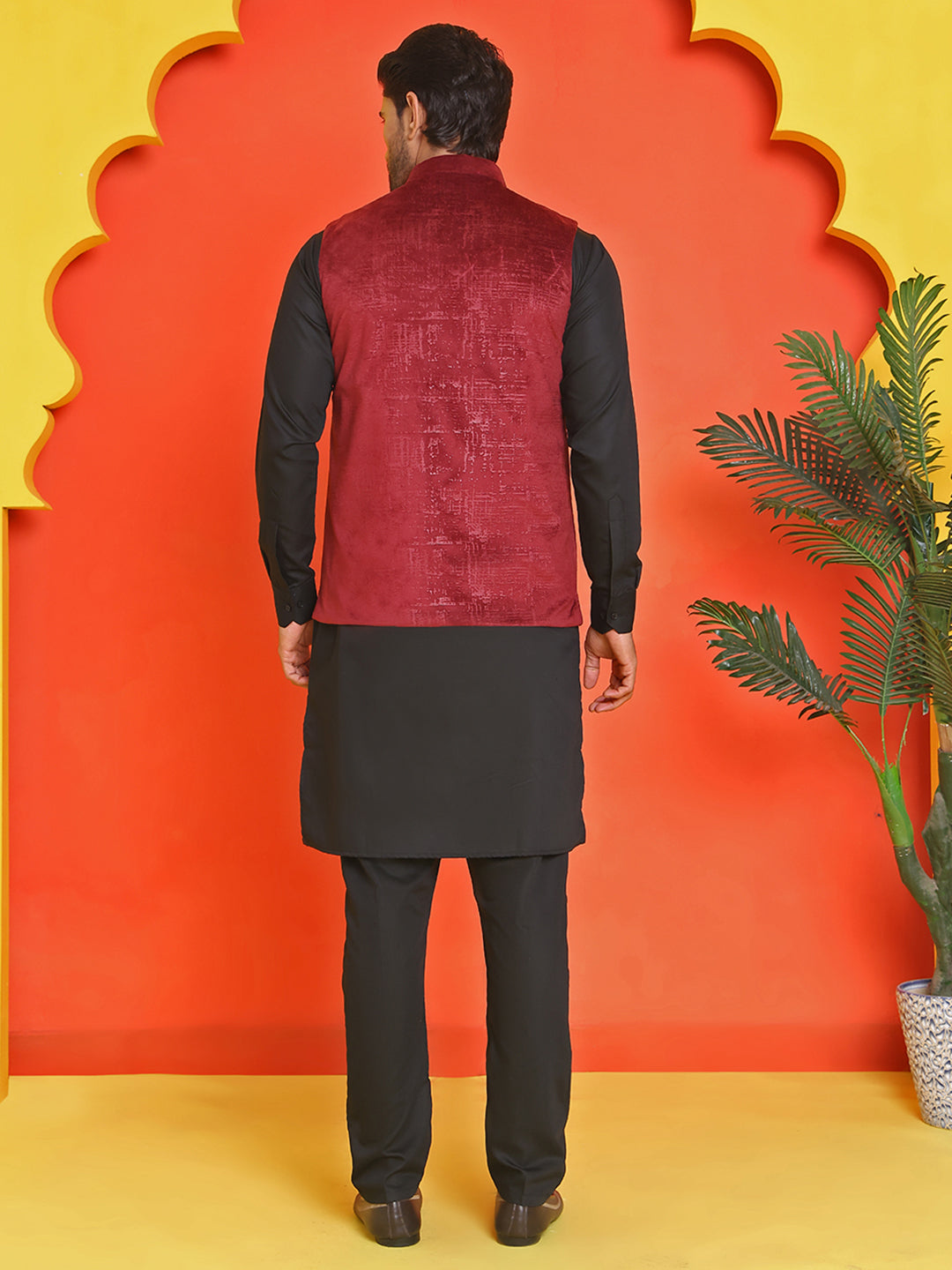 Men's Velvet Nehru Jacket With Solid Kurta Pyjama ( ANMKKPWC 592B 7022Maroon )