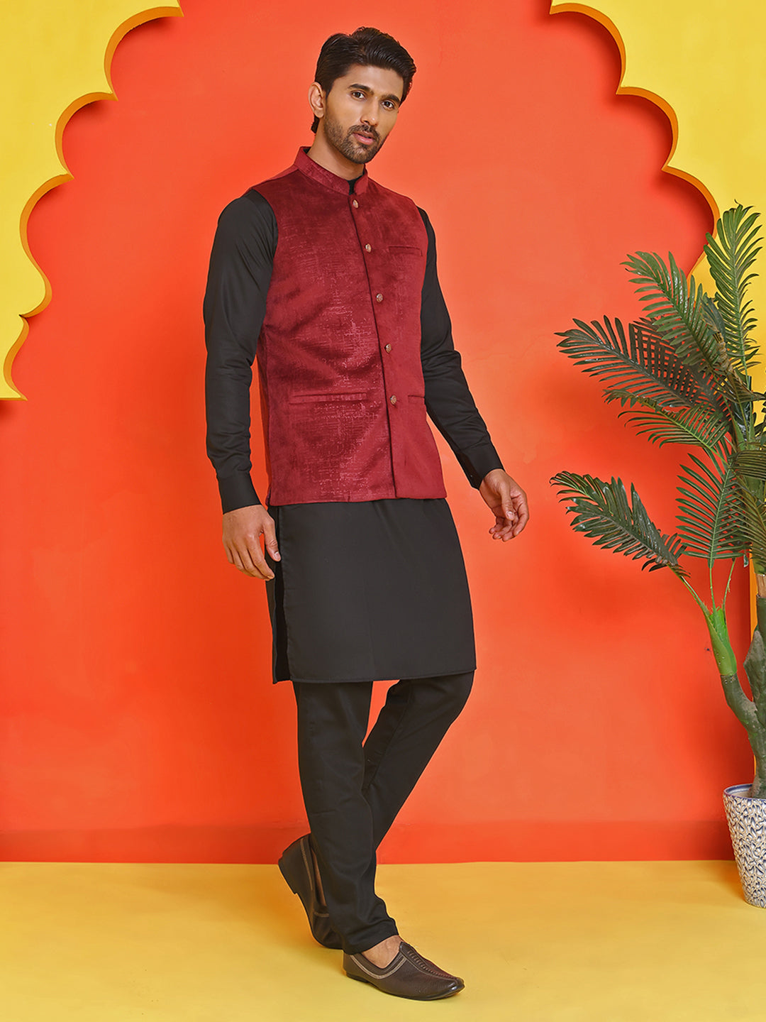 Men's Velvet Nehru Jacket With Solid Kurta Pyjama ( ANMKKPWC 592B 7022Maroon )