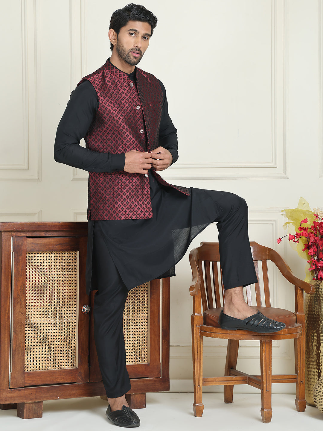 Men's Woven Design Nehru Jacket With Solid Kurta Pyjama ( ANMKPWC 592B 7023Maroon  )
