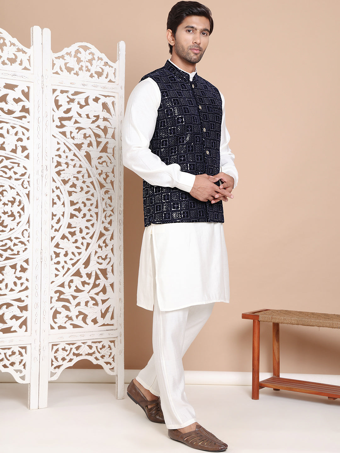 Men's Velvet Nehru Jacket With Solid Kurta Pyjama ( ANMKPWC 592W 7017Navy )