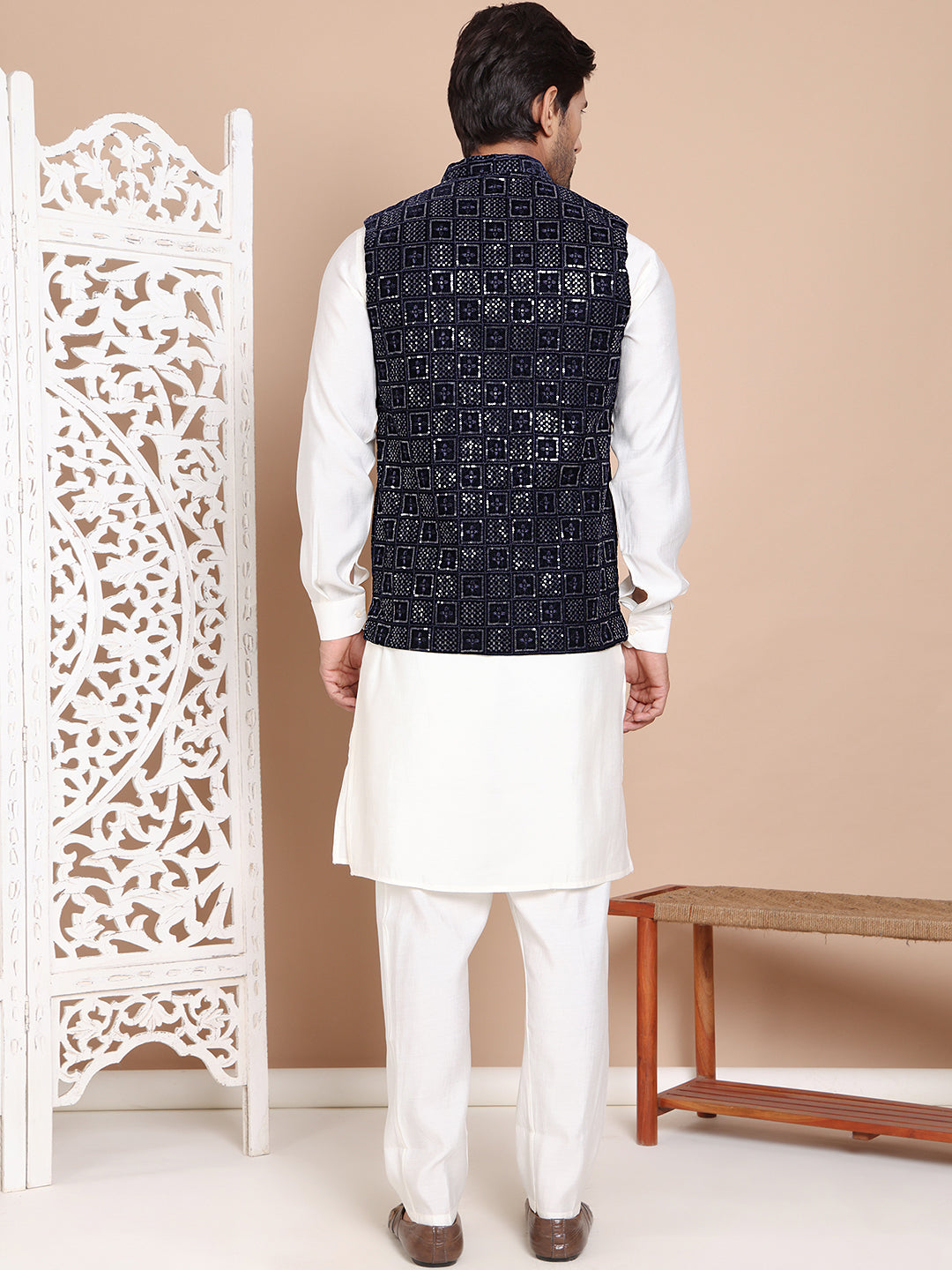 Men's Velvet Nehru Jacket With Solid Kurta Pyjama ( ANMKPWC 592W 7017Navy )