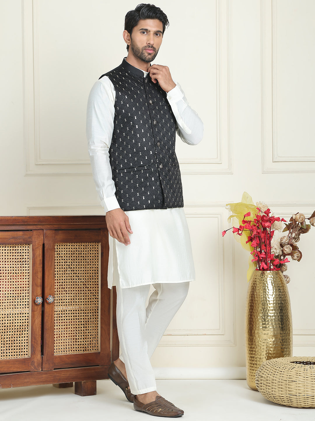 Embroidered Nehru Jacket With Solid Kurta Pyjama ( AANMKPWC 592W 7021Black  )