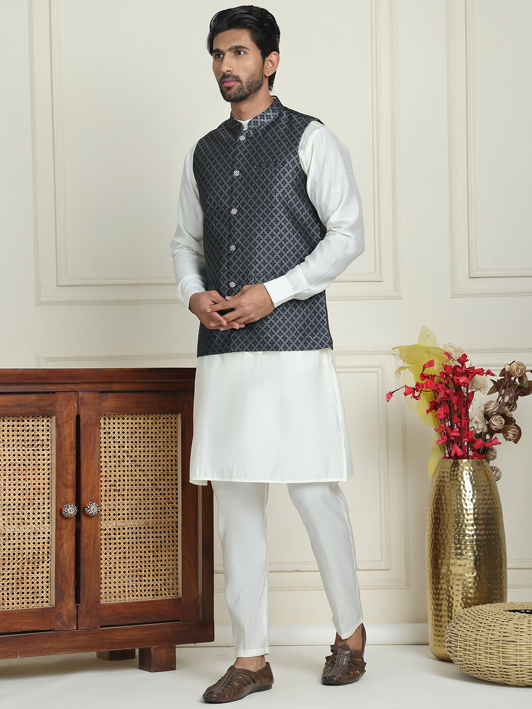 Men's Woven Design Nehru Jacket With Solid Kurta Pyjama ( ANMKPWC 592W 7023Silver )