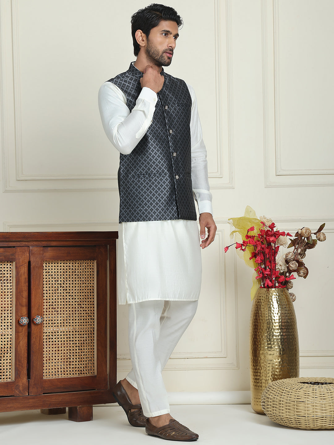 Men's Woven Design Nehru Jacket With Solid Kurta Pyjama ( ANMKPWC 592W 7023Silver )