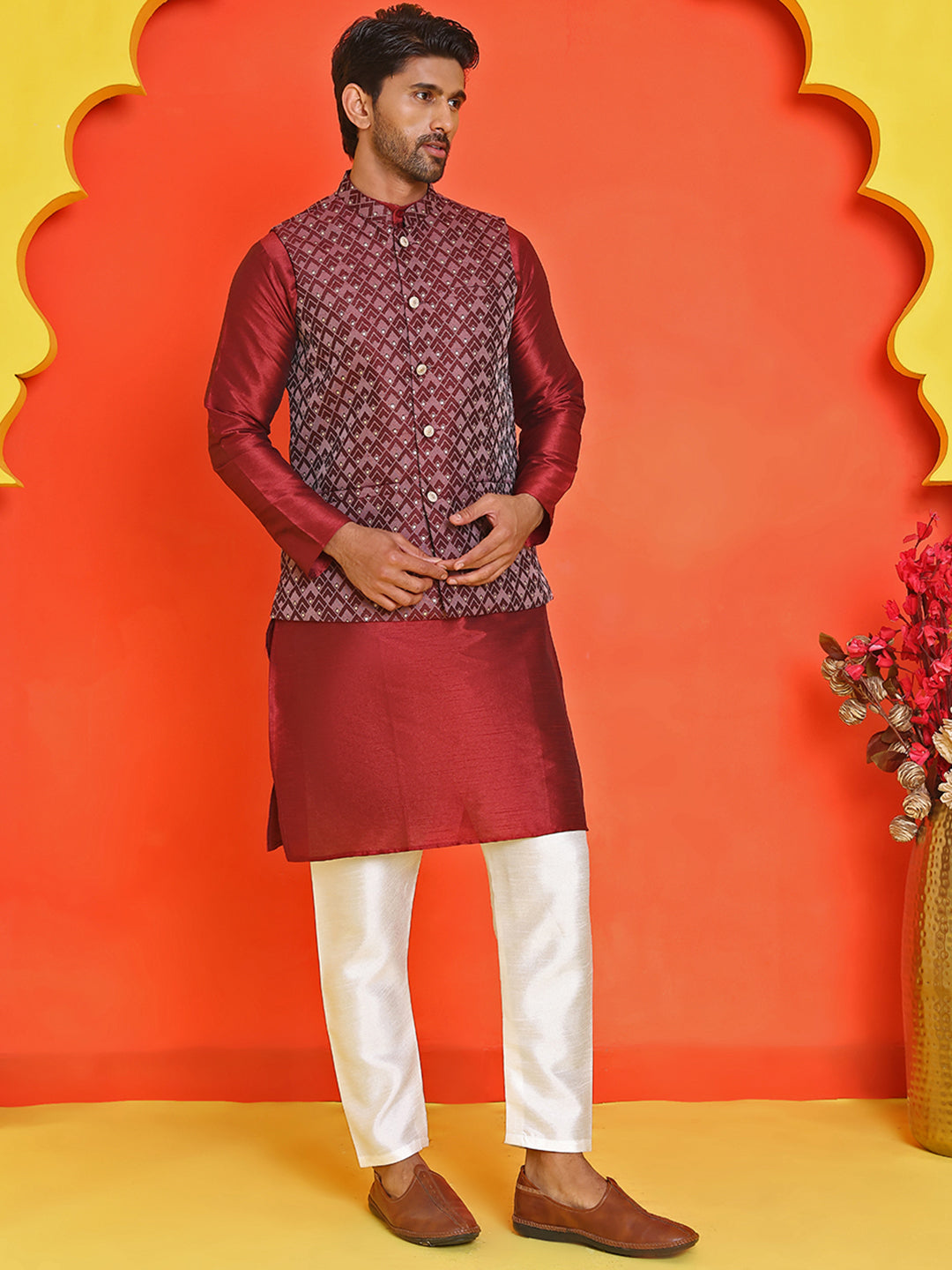 Men's Printed Nehru Jacket With Kurta Pyjama Set ( ANMKPWC 636M 7020Maroon )