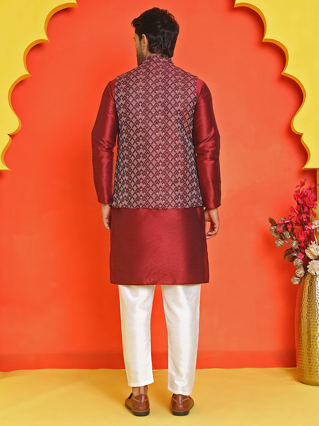 Men's Printed Nehru Jacket With Kurta Pyjama Set ( ANMKPWC 636M 7020Maroon )