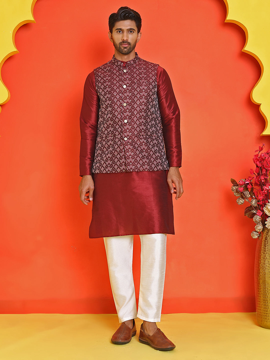 Men's Printed Nehru Jacket With Kurta Pyjama Set ( ANMKPWC 636M 7020Maroon )