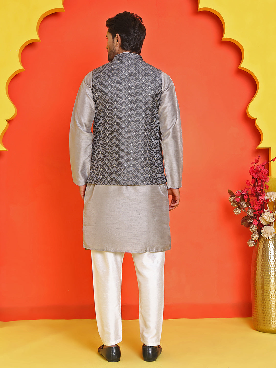Men's Printed Nehru Jacket With Kurta Pyjama Set ( ANMKPWC 636S 7020Grey )