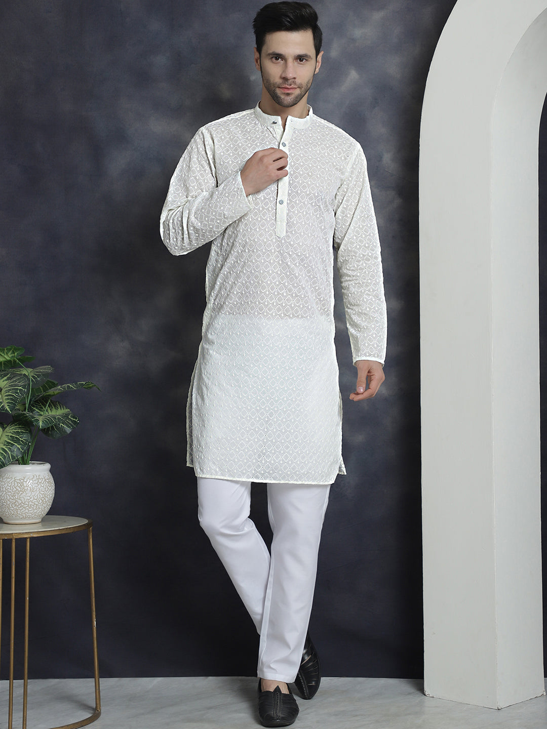 Men's Cream Embroidered Kurtas ( ANMKKO 145Cream )
