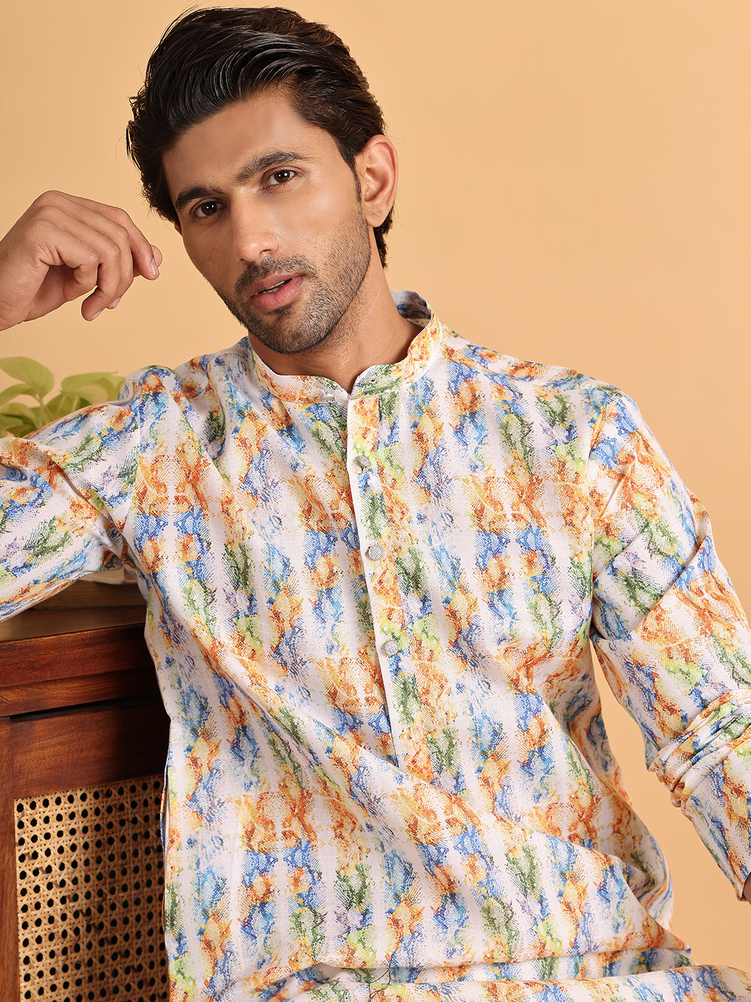Printed Kurtas For Men.  ( AAMKKO 207Multi )