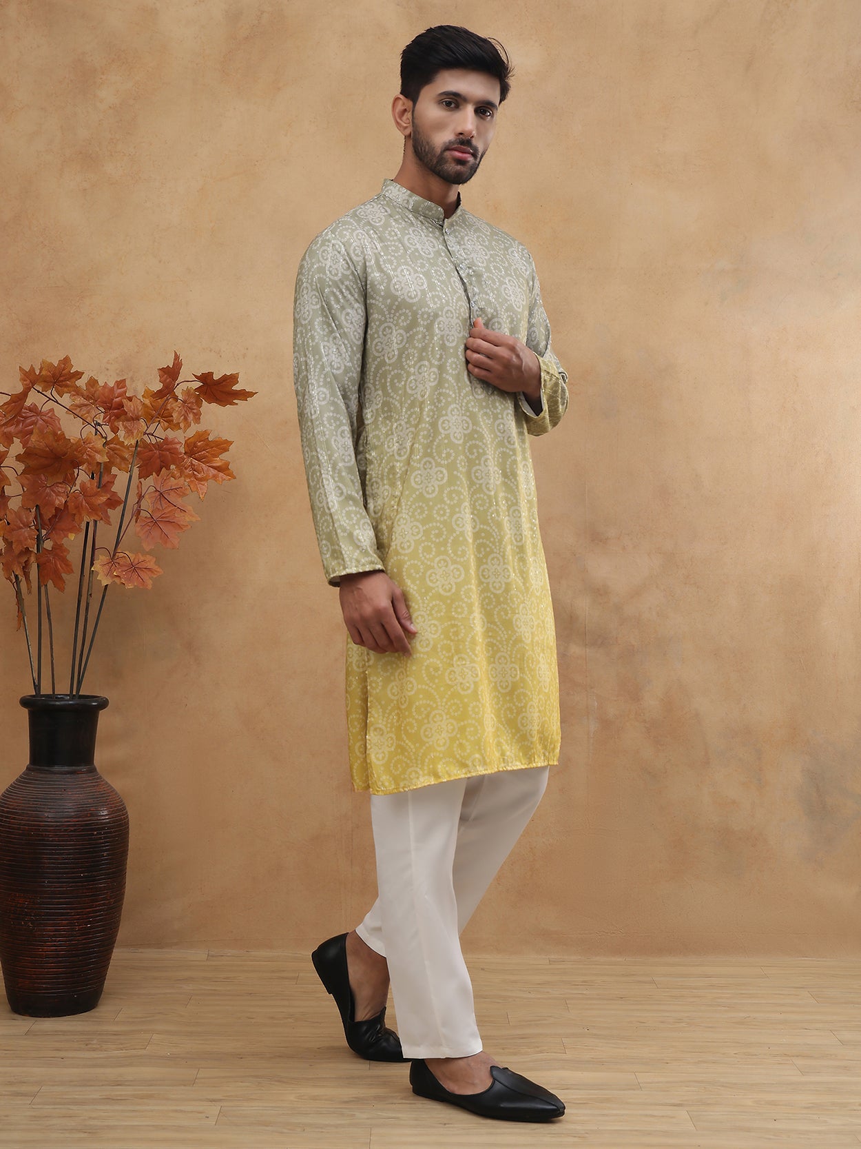 Bandhani Print Thread-Work Kurta Pyjama Set ( ANMKP W 291Pista )