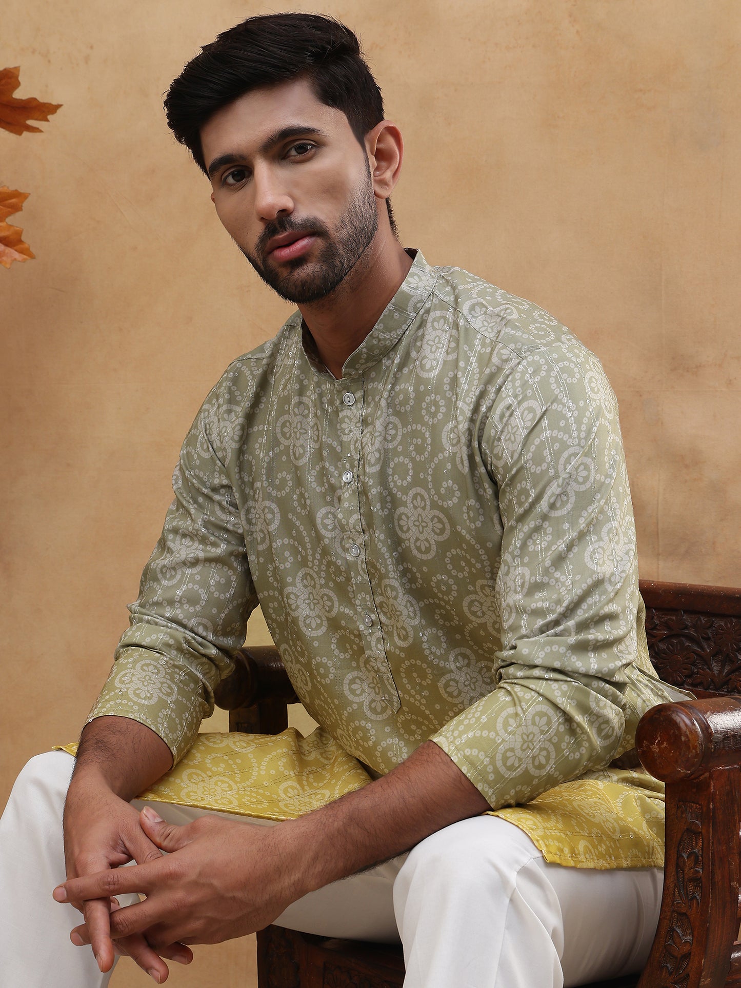 Bandhani Print Thread-Work Kurta Pyjama Set ( ANMKP W 291Pista )
