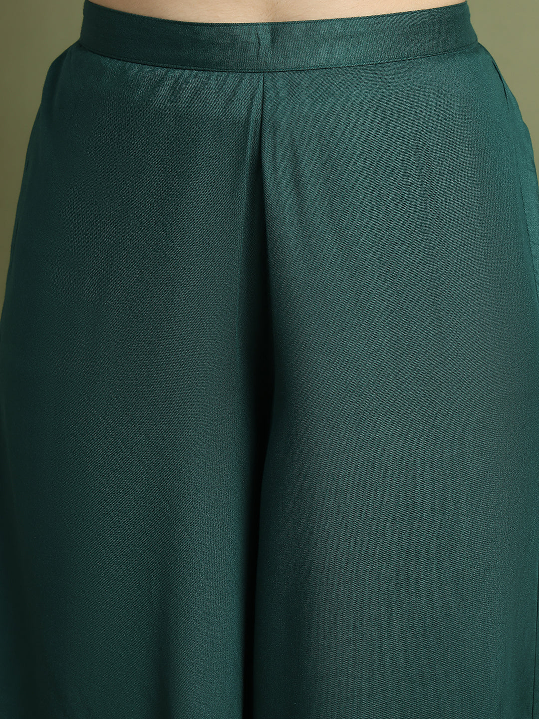Chic Backless Designer Kurta with Palazzo ( JOKPL 2137G 1577 Green )