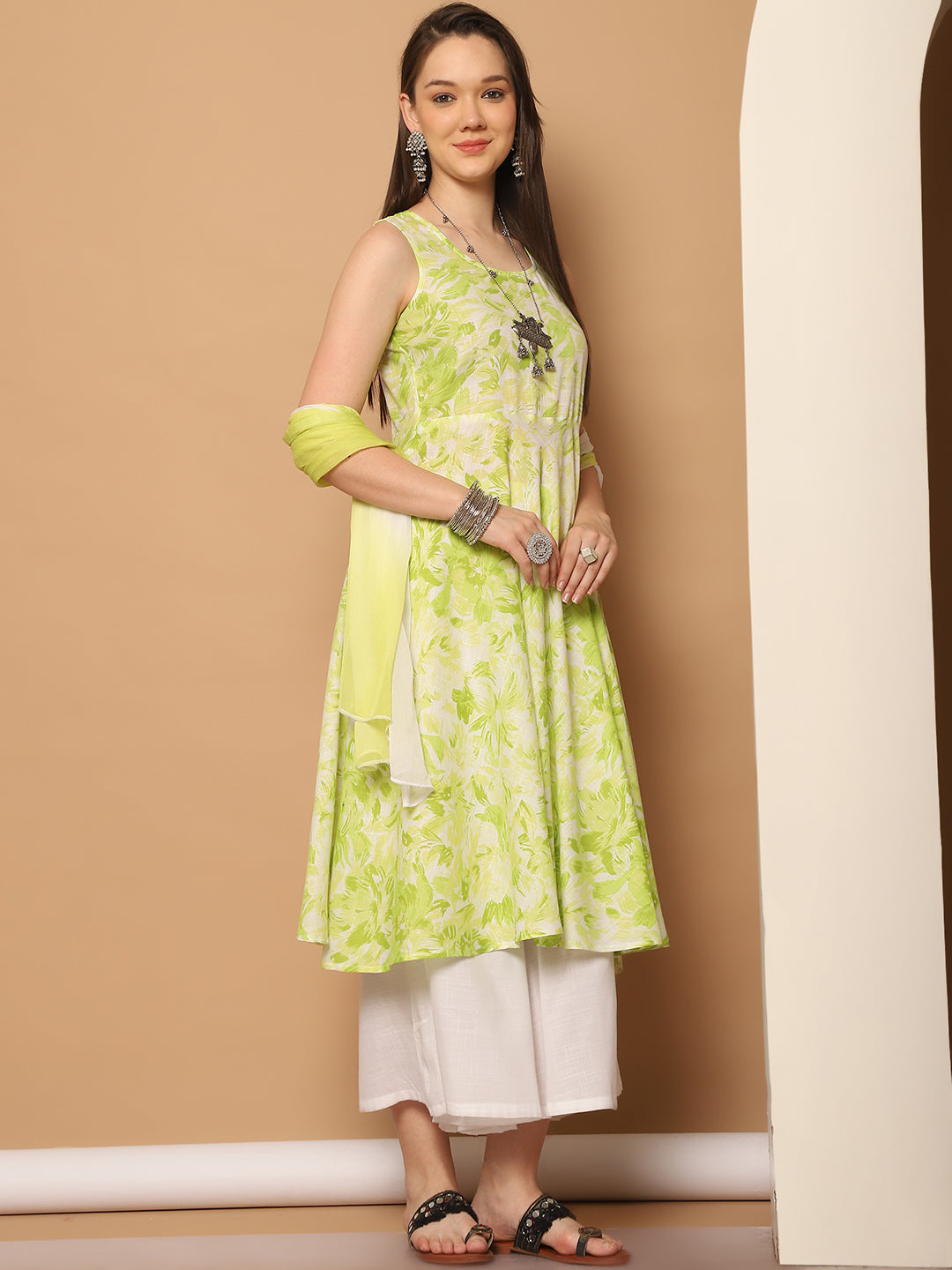 Women Green Printed Kurta with Palazzos & With Ombre Dupatta ( JOKPL D62Pi 1557 Pista )