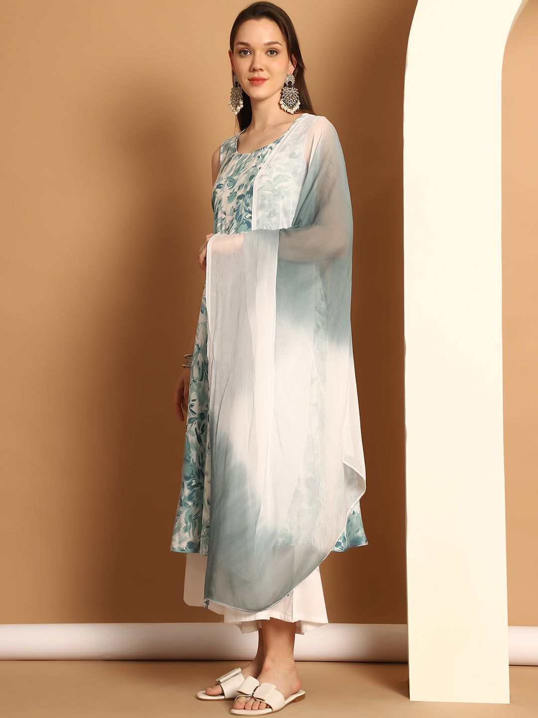 Women Teal Printed Kurta with Palazzos & With Ombre Dupatta ( JOKPL D62T 1557 Teal )