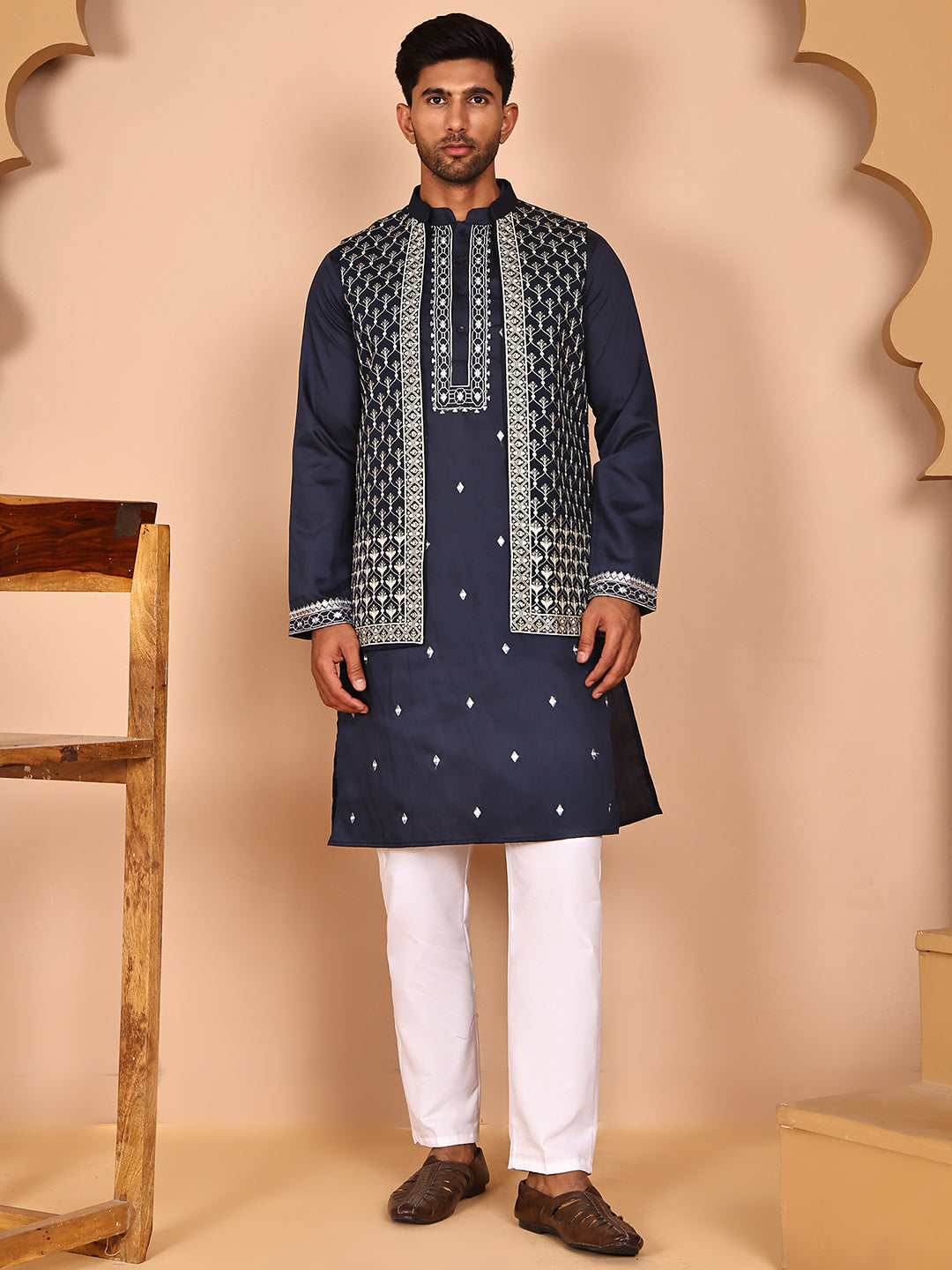 Classic Magenta Kurta Pyjama With Embroidered Waistcoat ( JOKPWCS 5262 Navy ) [FF] [N-9-11]