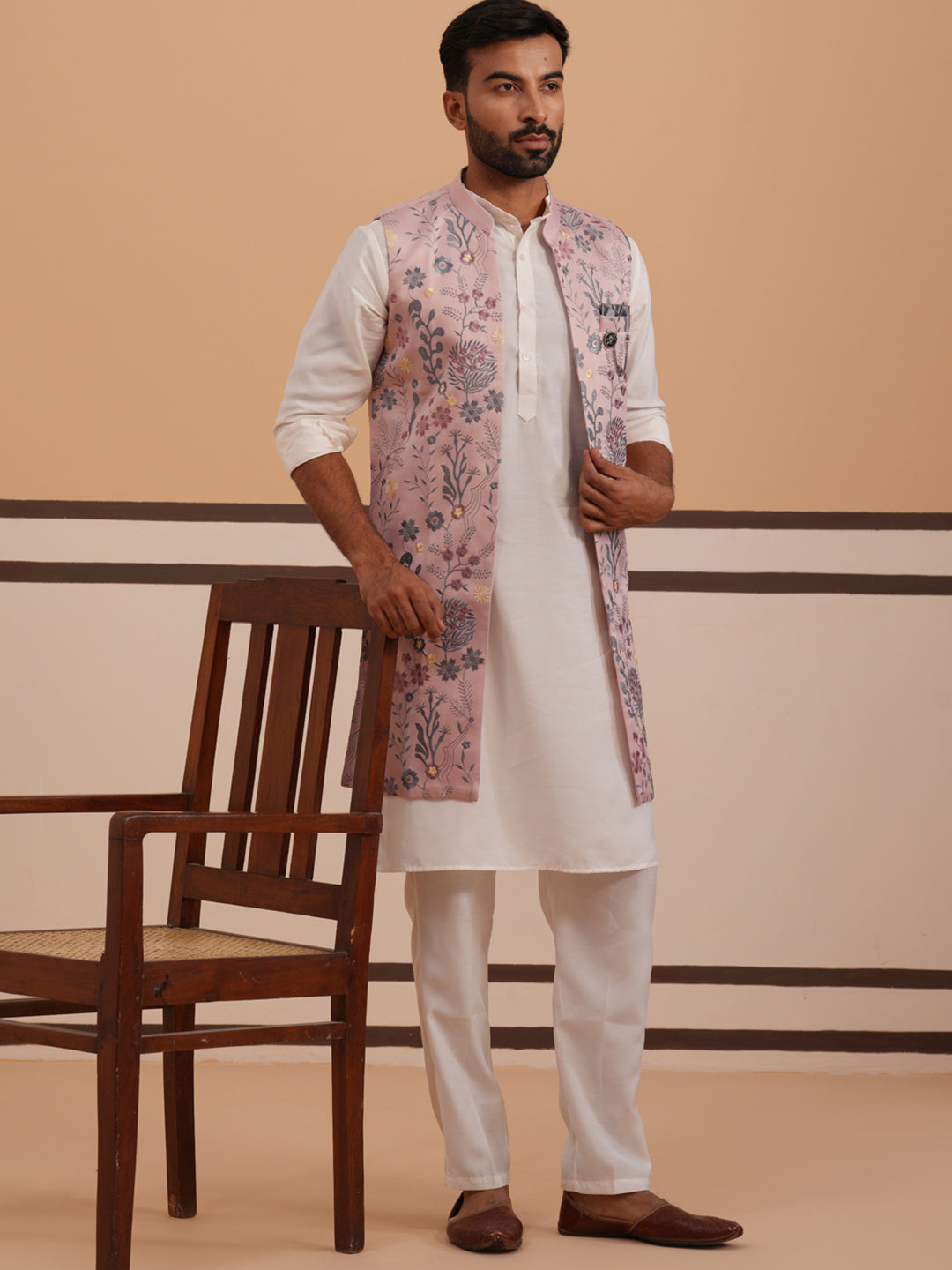 Festive Floral Embroidered Shrug Kurta Set ( JOKPWCS 592W 4143 W 4143Peach )