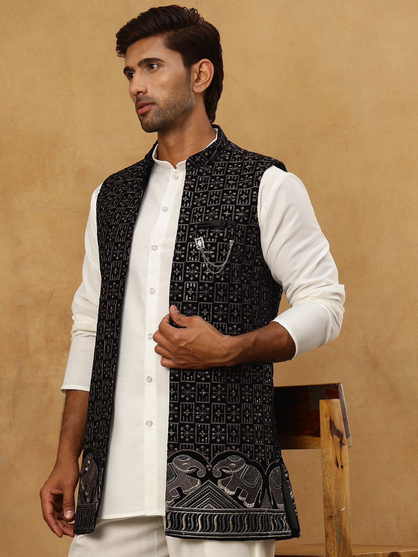 Men Solid Kurta Pyjama with Velvet Waistcoat ( 65KPWC 5509W 4148Black )